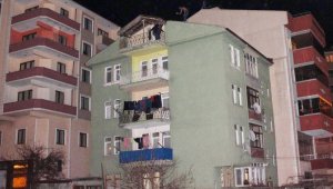 Dilencilikten işlem gördü çatıya çıktı