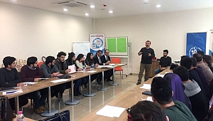 MÜHENDİSLİK ÖĞRENCİLERİNE TUBİTAK PROJESİ EĞİTİMİ