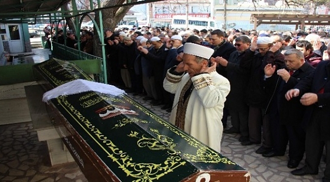 YAŞLI ÇİFT SON YOLCULUĞUNA UĞURLANDI