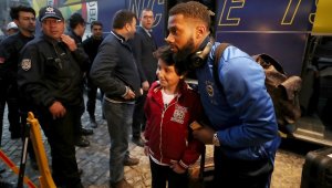 Fenerbahçe, Karabük'te protestoyla karşılandı