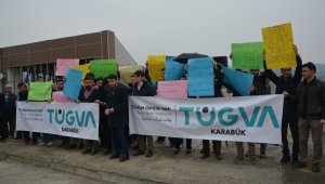 Ezan yasağı protesto edildi