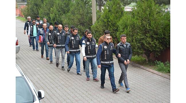 FETÖ'den 7'si rütbeli asker 8 kişi tutuklandı