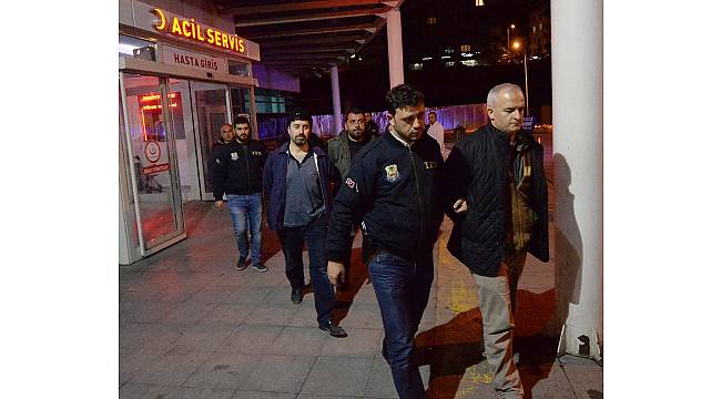 FETÖ'den aranan 3 'abi' saklandıkları evde yakalandı