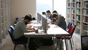 KBÜ Kamil Güleç Kütüphanesi'nin ilk ziyaretçileri Çankırı'dan