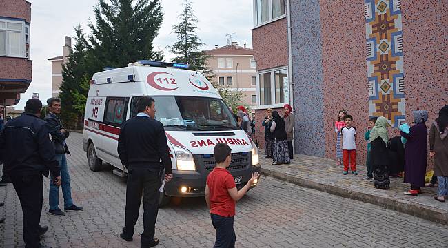 Liseli kız 3. kattan atladı