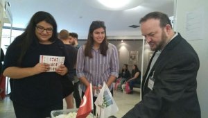 Berlin Eğitim Fuarı'nda Karabük Üniversitesi'ne yoğun ilgi