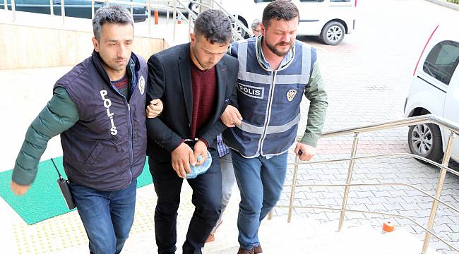 Kendini polis diye tanıttı 77 bin TL dolandırdı