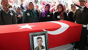 Şehit asker son yolculuğuna uğurlandı