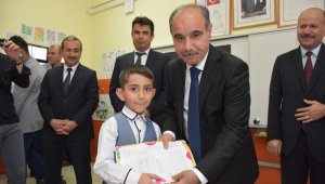 Karabük'te 37 bin 500 öğrenci karne heyecanı yaşadı