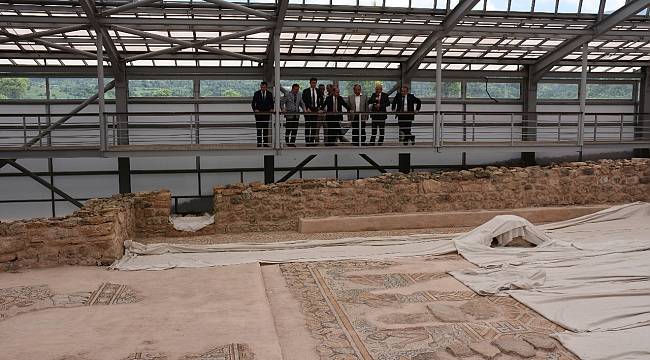 Vali Aktaş Eskipazar'da Muhtarlarla bir araya geldi.