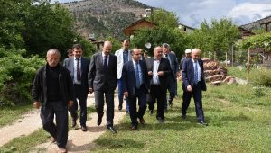 Vali Aktaş Ovacık'ta incelemelerde bulundu