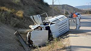 Hastane yolunda kaza yapan yaşlı çifti ölüm ayırdı