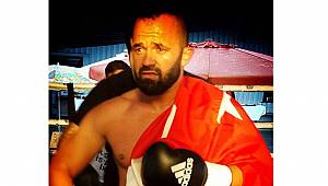 Sadık Özköseoğlu, Kickboks'ta Avrupa Şampiyonu oldu