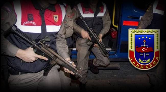 Jandarma definecilere geçit vermiyor