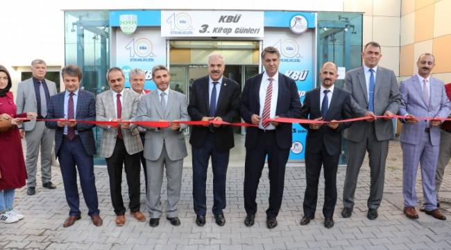 Karabük Üniversitesi’nde 10. Yıl etkinlikleri başladı