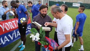 Yortan Mavi Ateşten Futbolculara Cevizli Helva Dopingi