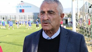 Ferudun Tankut: