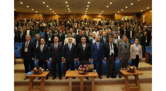 KBÜ'de Uluslararası İleri Malzeme ve İmalat Teknolojileri Konferansı başladı