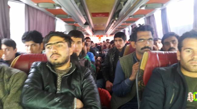 Karabük'te 45 kişilik otobüste 78 mülteci yakalandı