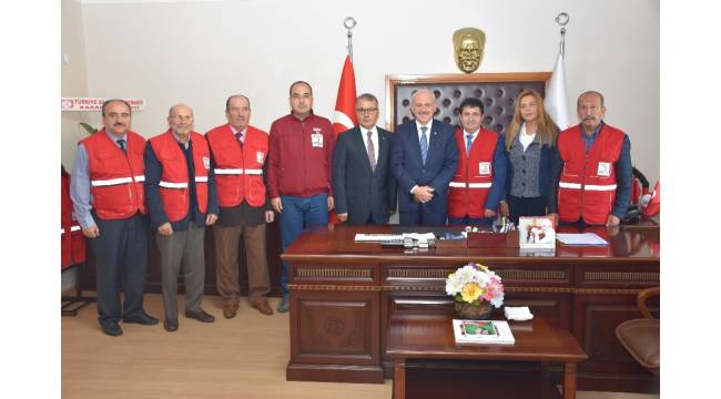 Vali Yardımcısı Yenidoğan, Türk Kızılayı Karabük Şubesini ziyaret etti
