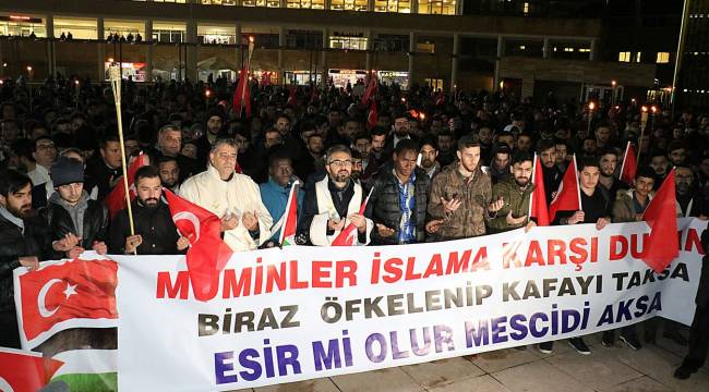 Karabük Üniversitesi'nde binler Kudüs için yürüdü
