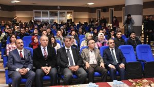 Vali Çeber, öğrencilere tecrübelerini aktardı