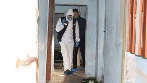 Zorla getirilmesi olan bir kişi polis ekiplerince evde ölü bulundu