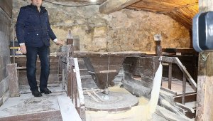 200 yıllık tarihi değirmen ilk günkü gibi hizmet veriyor