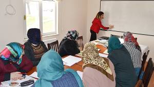 8 yılda 500 kişi okuma yazma öğrendi