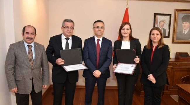 Karabük’te 2 Kuruma Erişilebilirlik Belgesi verildi.