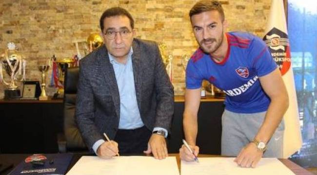 Karabükspor, Alexe ile sözleşme yeniledi