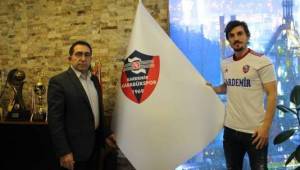 Karabükspor, Ergin Keleş ile resmi sözleşme imzaladı