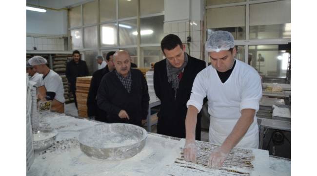 Ürkmezer lokum imalathanelerini ziyaret etti