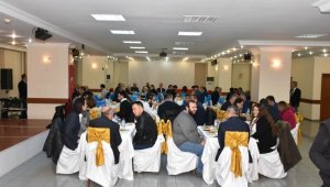 Vali Çeber gazetecilerle kahvaltıda buluştu