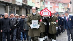 Kore gazisi askeri törenle son yolculuğuna uğurlandı