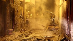 Safranbolu'da 150 yıllık 2 tarihi konak alevlere teslim oldu