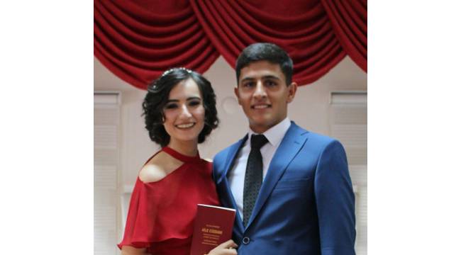 Vali Çeber, şehidin acı haberini ailesine verdi