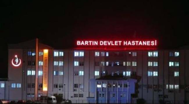 89 yaşındaki kanser hastası tedavi gördüğü hastanenin 2. katından düştü