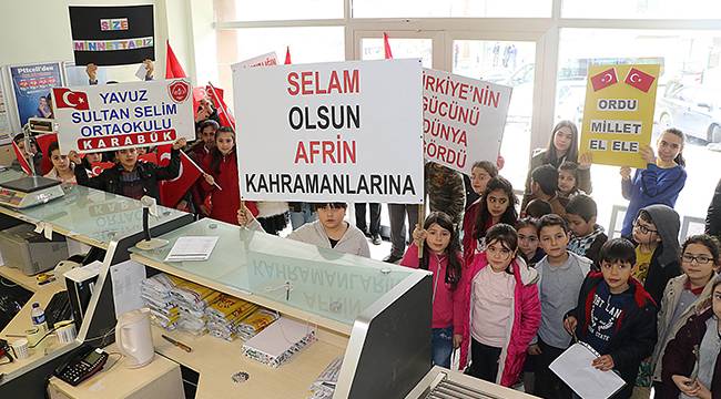 Afrin'deki Mehmetçiğe öğrencilerden ay-yıldızlı moral mektubu