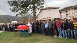 Göçükte hayatını kaybeden maden işçisi son yolculuğuna uğurlandı