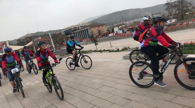 Karabük Bisiklet Derneği Çanakkale’ye pedallıyor