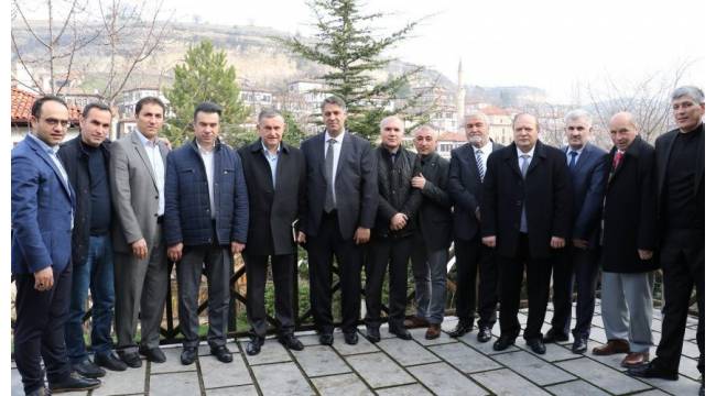 Rektör Polat dernek yöneticileri ile bir araya geldi
