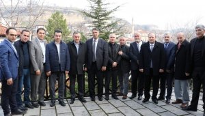 Rektör Polat dernek yöneticileri ile bir araya geldi
