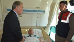 AK Partili Şahin yaralı askerleri ziyaret etti