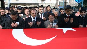 Karabük'teki kazada şehit düşen cezaevi aracı şoförü son yolculuğuna uğurlandı