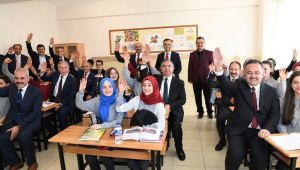 Milli Eğitim Bakanı İsmet Yılmaz Karabük'te