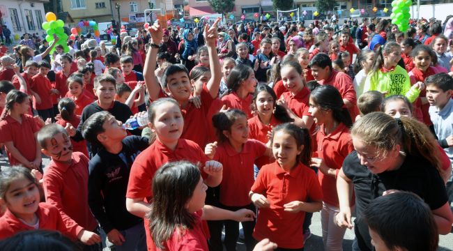 Yenice'de engelli bireyler ve öğrenciler şenlikte eğlendi