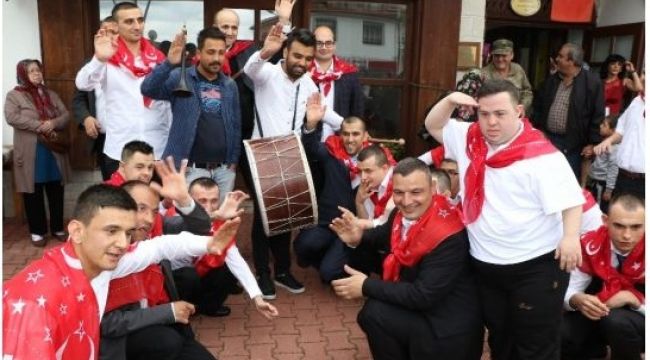 30 engelli öğrenci için