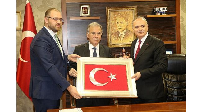 Bakan Özlü, TSO Başkanı Mescier'i ziyaret etti