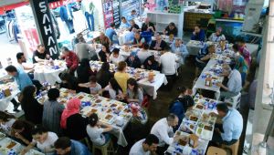 Esnaflar iftarda bir araya geldi